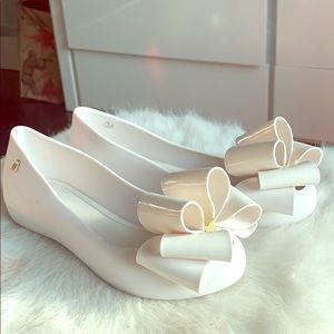 Melissa white bow flats